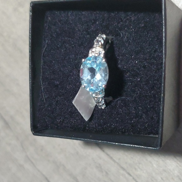 Ring womans Topaz with diamonds size 7 - Picture 4 of 6